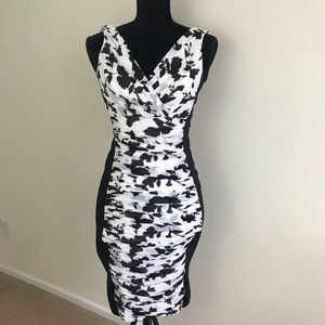 White House Black Market White Black Dress size 2
